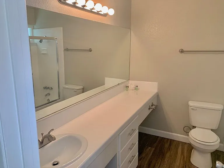 2235 California St — Photo 6