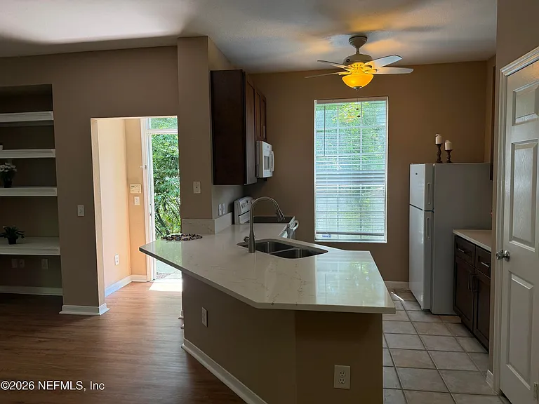 13703 Richmond Park Dr N #2304 — Photo 5