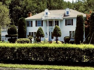 19 Longmeadow Rd, Westborough, MA 01581