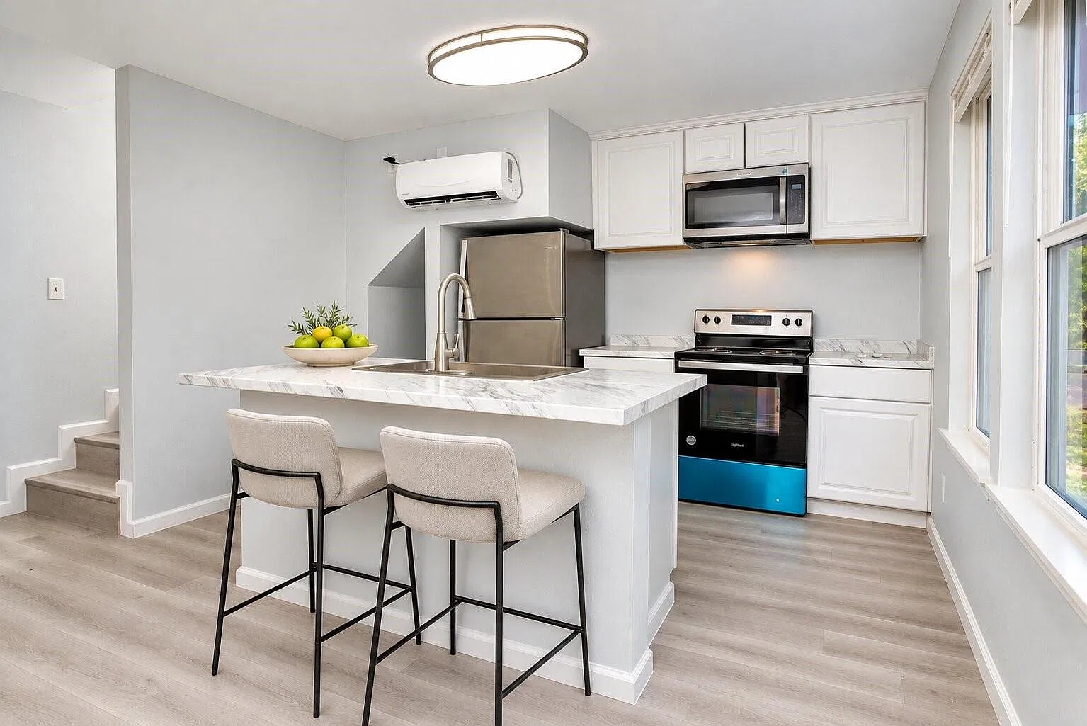 2 bed, 2.0 bath, 1100 sqft, $1,300 — Photo 3