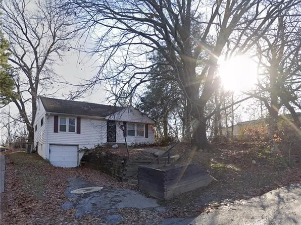 107 S Oxford Ave, Independence, MO 64053