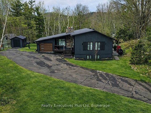 3rd image of 24 Birch Grove Dr