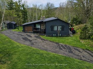 24 Birch Grove Dr, Oro Medonte, ON L4M4Y8