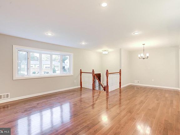 5th image of 3540 Edwards St