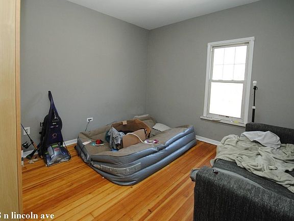 3rd image of 4128 N Lincoln Ave #1712