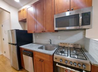 420 E 73rd St #2D, New York, NY 10021