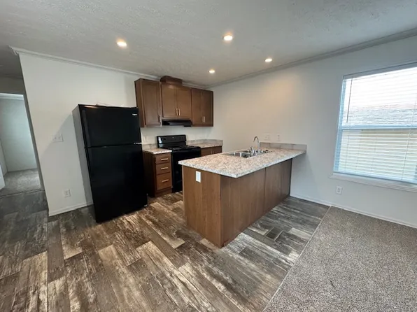 975 Buffalo Trl #B975, Gardner, KS 66030