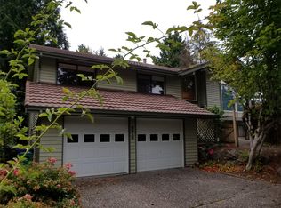 8910 NE 144th Pl, Kirkland, WA 98034