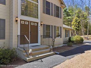 413 President Harrison Pl, Henryville, PA 18332