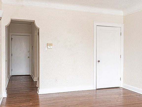 2nd image of 2023 Tuxedo St #C226759d9
