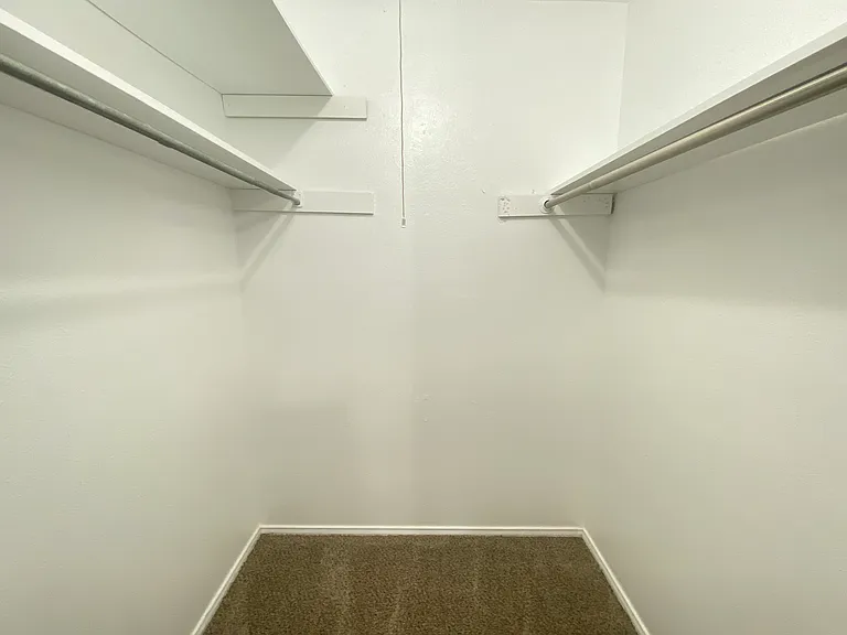 207 Country Bend Dr — Photo 13