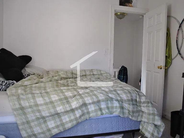 17 Pratt St #1 — Photo 2