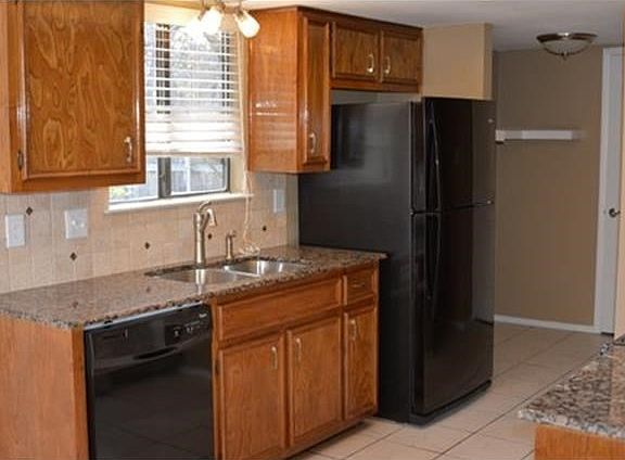 2nd image of 7003 Winedale Dr #B