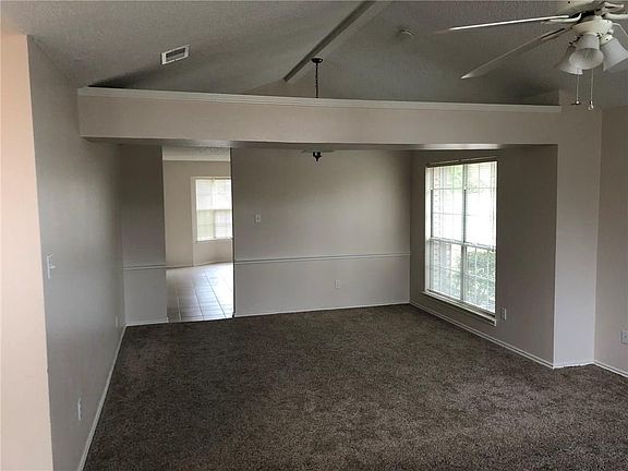 3rd image of 1906 Mill Pond Dr