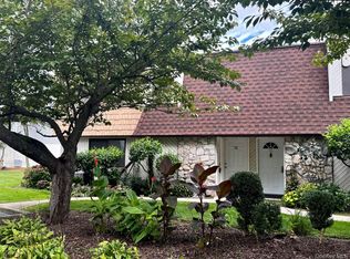 71 Pointe Circle S #71, Coram, NY 11727