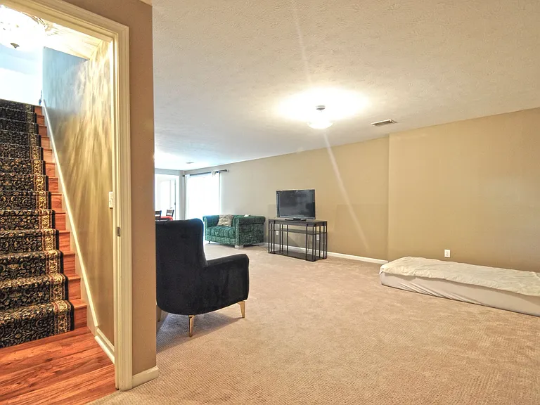6021 Cottage Cir — Photo 26