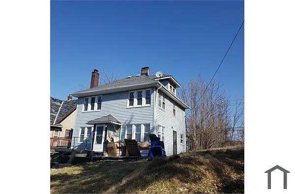 1815 Grantham Rd photo 1