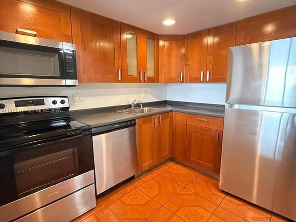 13499 Biscayne Blvd APT 1114