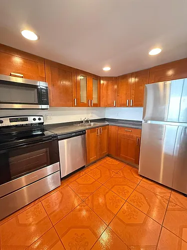 13499 Biscayne Blvd Photo 1