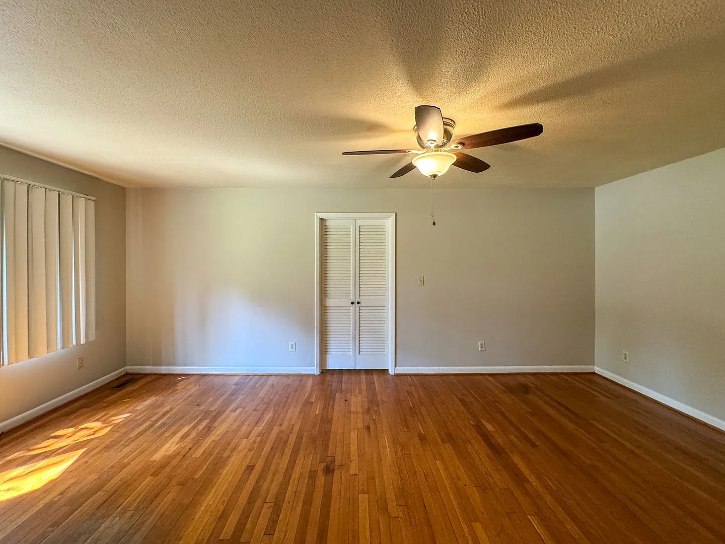 3 Bed 2 Bath Home Conveniently Located in Fayetteville — Photo 3