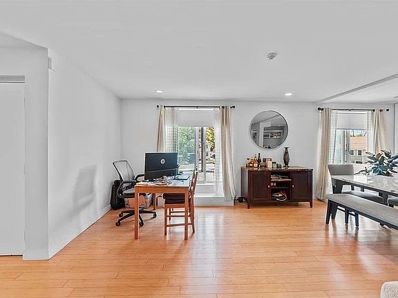 4th image of 211 West St Unit A