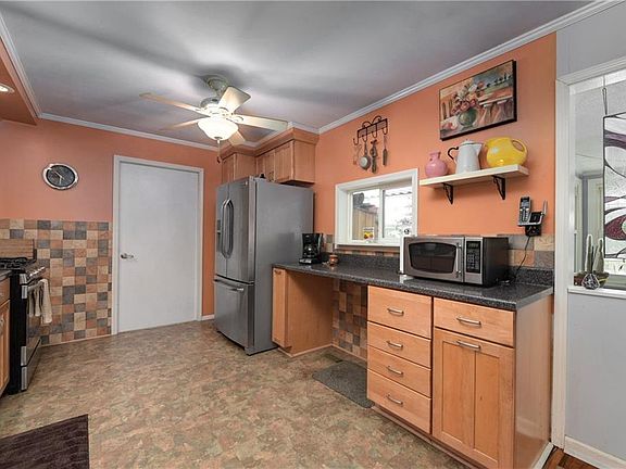 5th image of 10085 Elsetta Ave