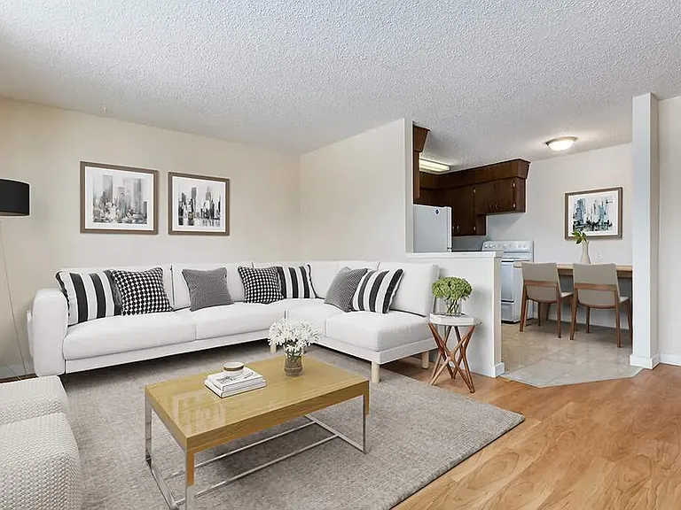 6 Allanbrooke Dr #18 — Photo 1