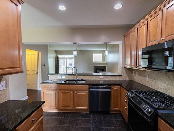 5th image of 4567 Tremont Club Dr