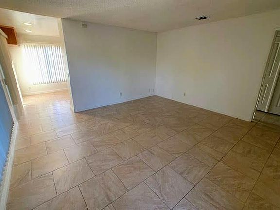 5th image of 5307 Felicia St