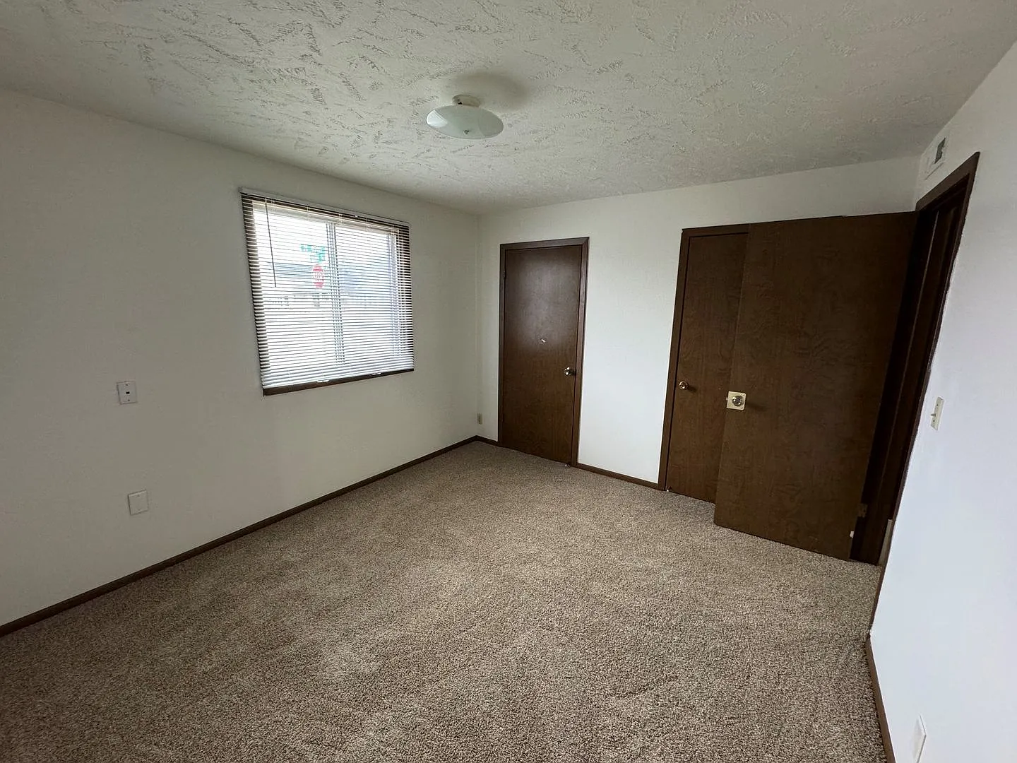 2950 N. 49th Street Apartments — Photo 3