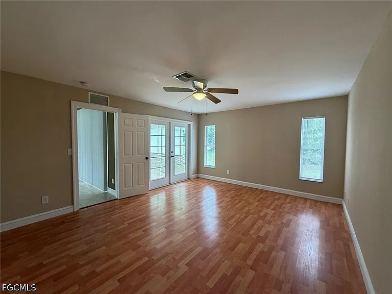 3404 NE 9th Ave — Photo 25