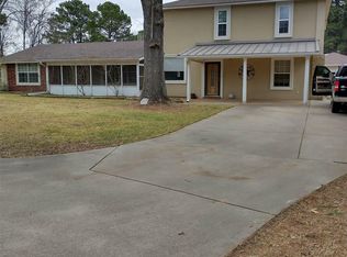 8524 W New Boston Rd, Texarkana, TX 75501