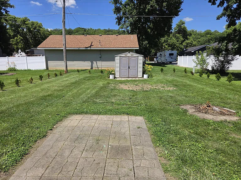 1007 Magnolia St — Photo 4
