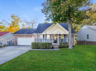 1756 Hazelwood Rd, Clarksville, TN 37042