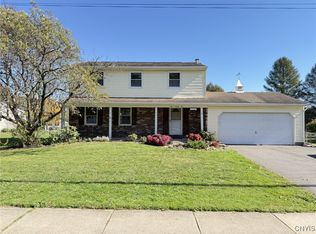 126 Smokey Hollow Rd, Baldwinsville, NY 13027
