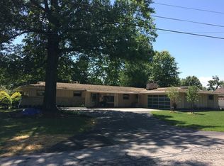 18 Davidson Dr, Beaver Falls, PA 15010
