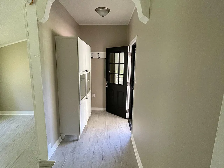 4085 Steele St — Photo 3