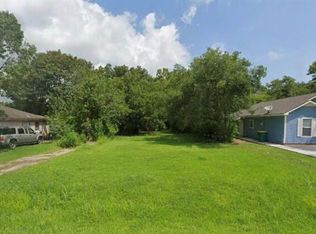 610 Bluebonnet Dr, La Marque, TX 77568