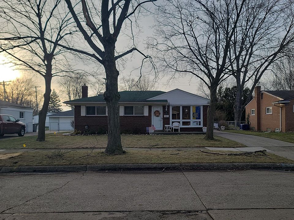 1st image of 35845 Larchwood St