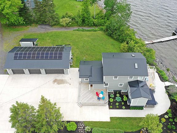 2nd image of 79 Oak Ln