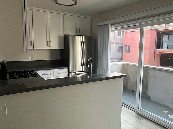 2nd image of 33 Driftwood St #18131785