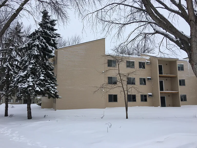Scandia Woods Apartments — Photo 5