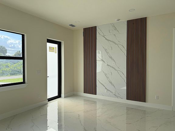 4th image of 515 Kingsbury Lane