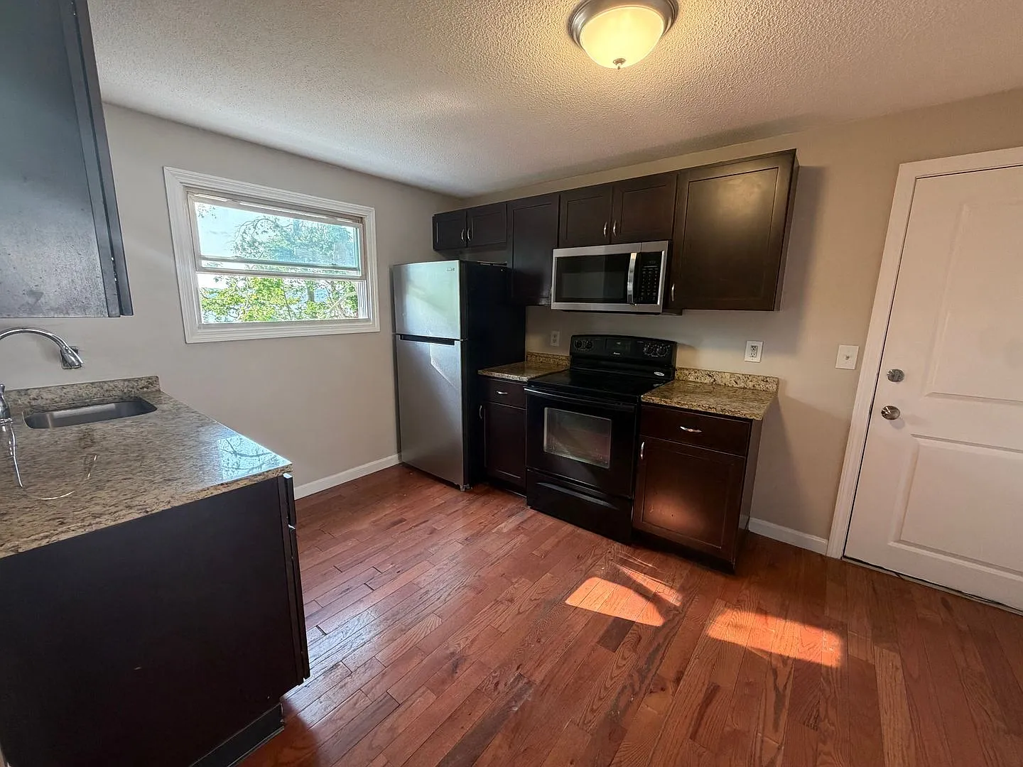 The Residences at Fall River — Photo 3