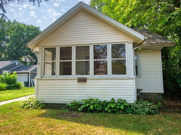2nd image of 1536 Huron St