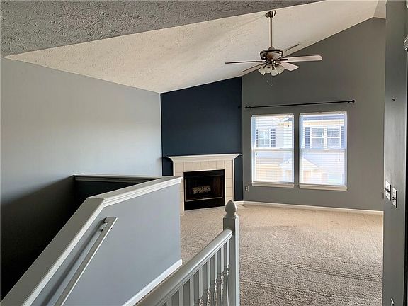 5th image of 12145 Bubbling Brook Dr Unit 700