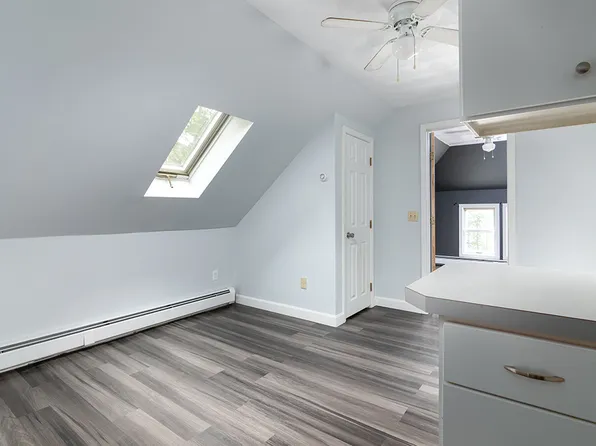 74 Lafayette St APT 3, Johnston, RI 02919