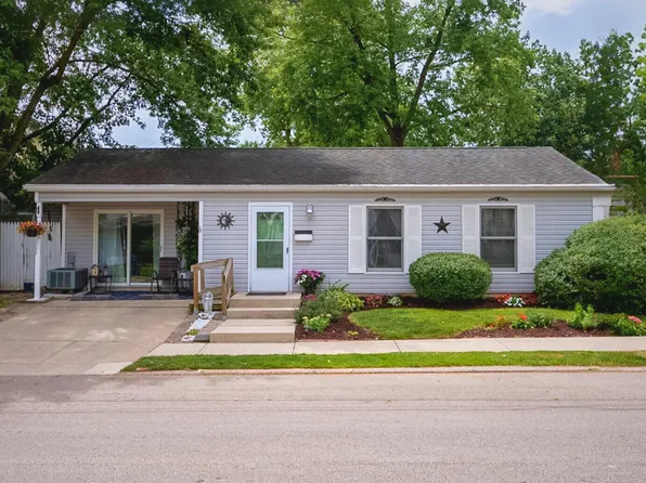 203 W 3rd St, Marysville, OH 43040