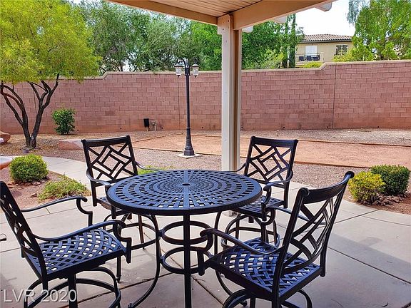 4th image of 293 Bamboo Forest Pl