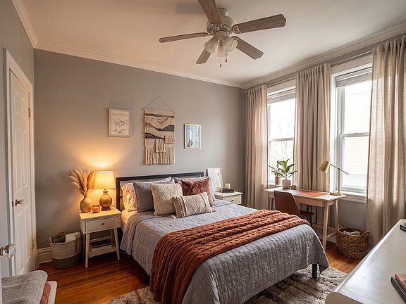 2nd image of 30 Chiswick Rd APT 2